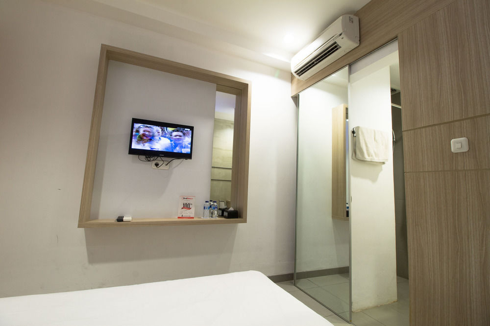 Reddoorz Plus @ Setiabudi Eight Yakarta Exterior foto